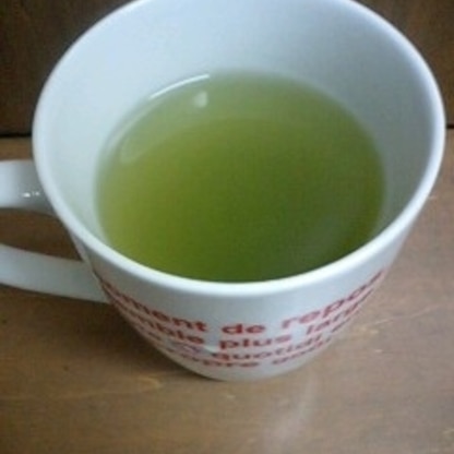 グリーン、グリーン♪抹茶入玄米茶で一段と緑が引き立つ＾ｍ＾今日も無事に１日が過ぎてよかったぁ*＾＾*明日も平和な１日でありますように☆